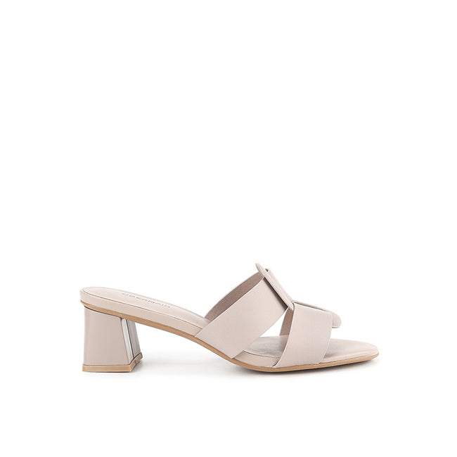 Poppy Belle In Taupe