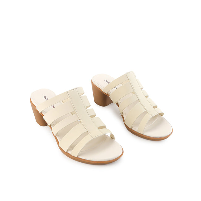 Regina Clara In Off White