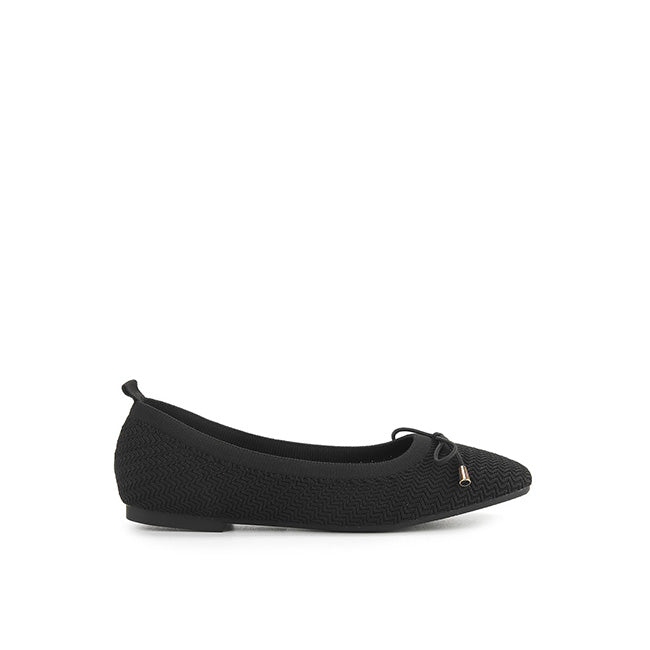 Geneva In Black
