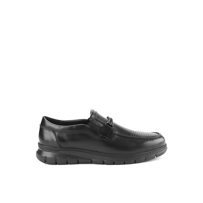 Shefield In Black