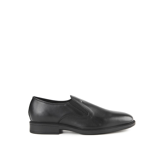 Ellio In Black