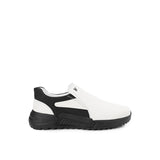 Walver Laces Up In White/Black