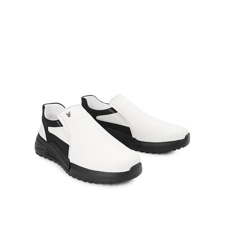 Walver Laces Up In White/Black