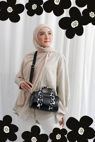 Sovlo Mini Carla Sling Bag Monochrome