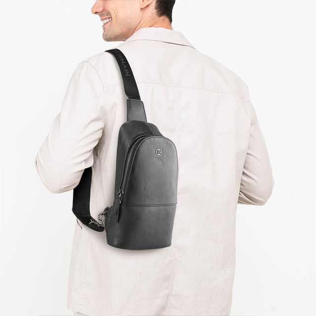 Alfie Chest Bag - L  In Black