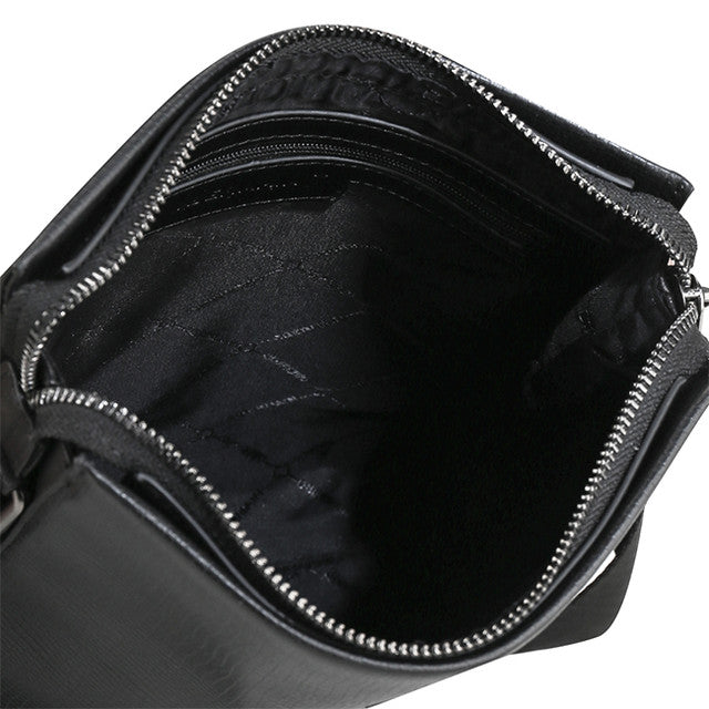 Waco Sling Bag In Black