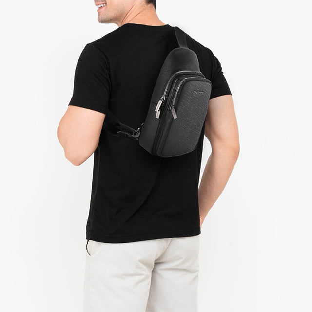 Merric Chest Bag In Black