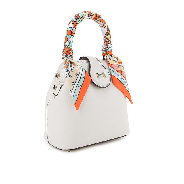 Dion Top Handle M In Beige