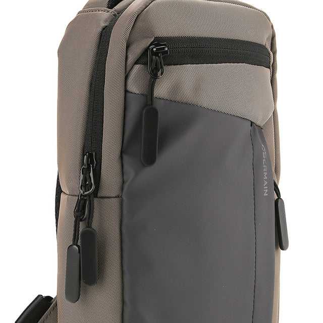 Obermain Tas Pria James 4 Chest Bag In Brown