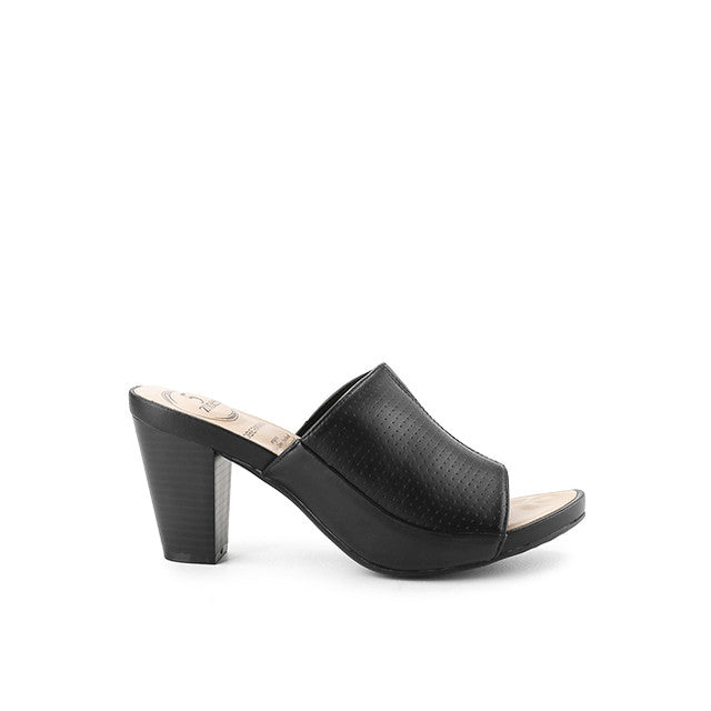 Pricilla Charis In Black