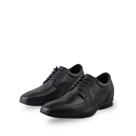 Playboy Shoes Pria Slip On Zharres Laces