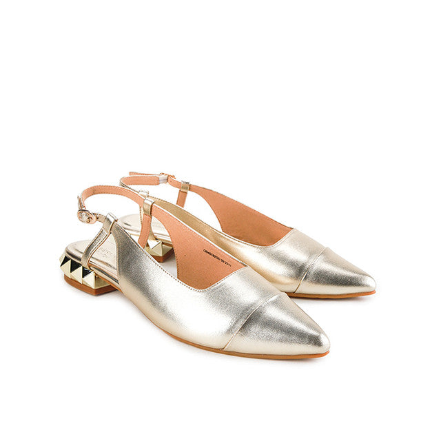 Grace Davin In Gold