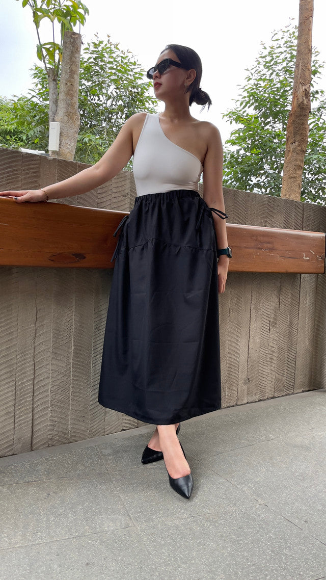 Stylisty Ayesha Maxi Skirts - Black