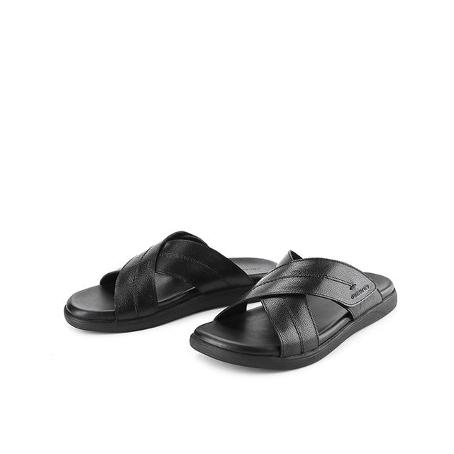 Felim Kavon In Black