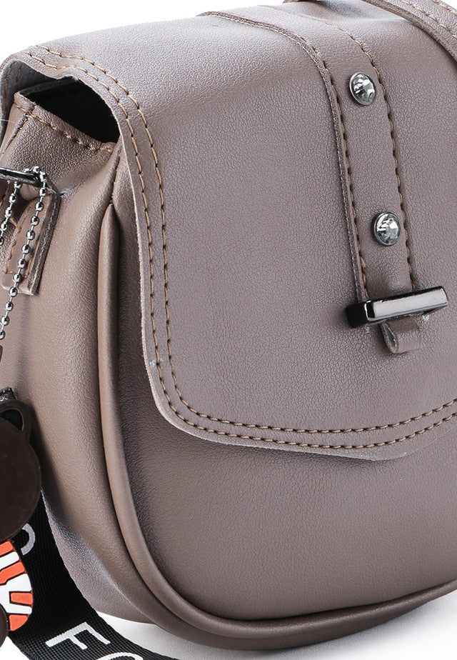 Kingship Sling Bag Vienna In Mocha