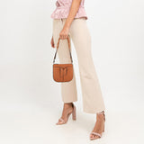 Hush Puppies Tas Wanita Sling Bag Flazel Sling (M) In Camel