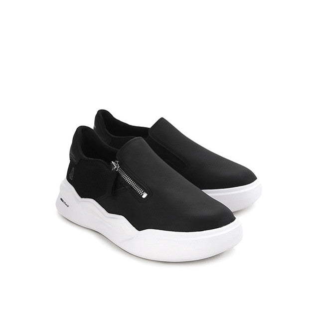 Hush Puppies Sepatu Wanita Sneakers Rush Slipon In Bold Black Leather