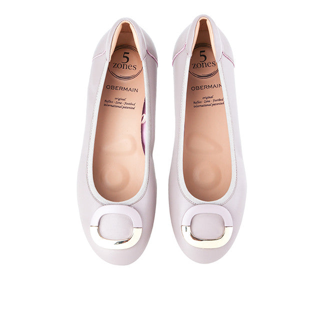 Gracie Leiva In Lilac