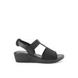 Macha Darcy In Black