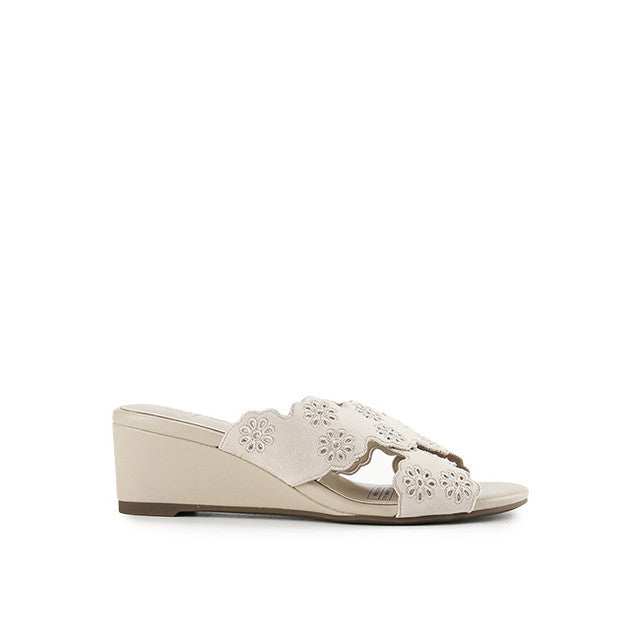 Hush Puppies Sandal Wanita Marion Amber Cross In Beige