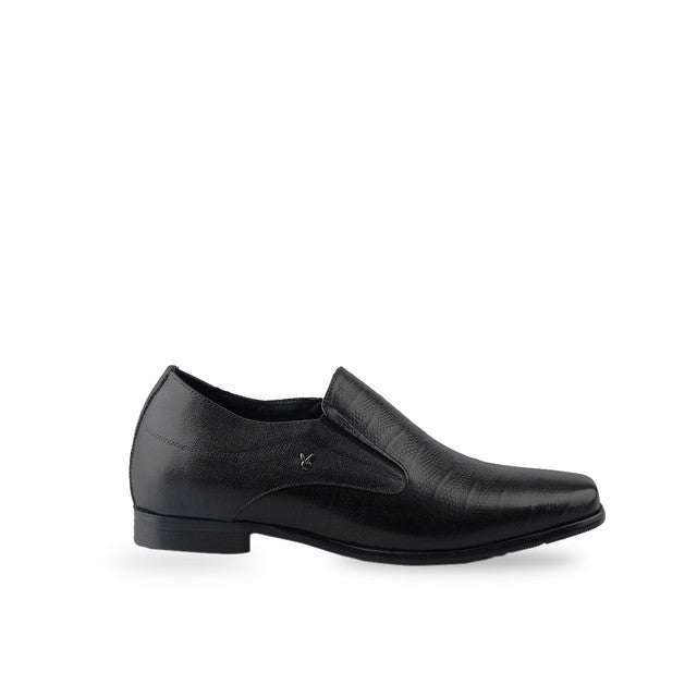 Playboy Shoes Pria Zharres Slip On