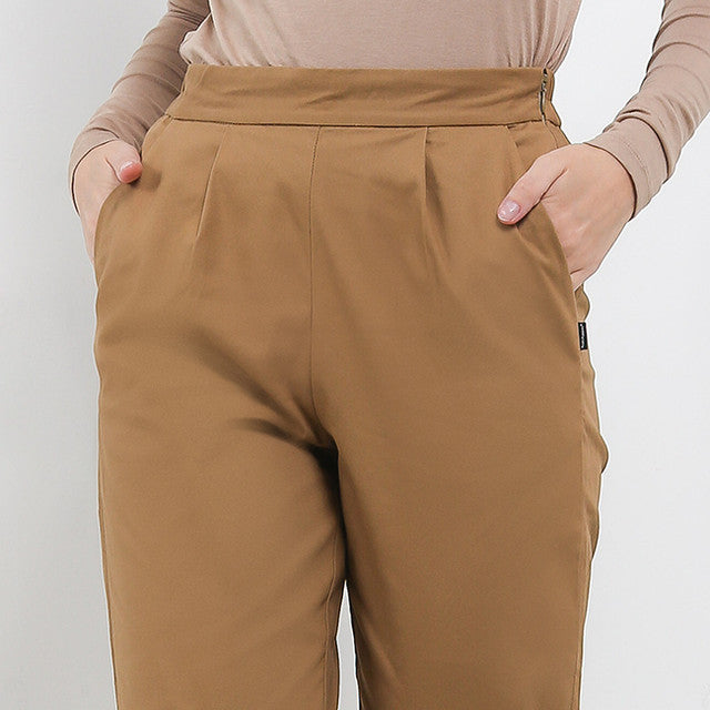 Hush Puppies Pakaian Wanita Slim Fit Gracier In Khaki