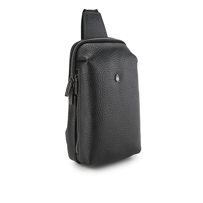 Fabriano Chest Bag In Black