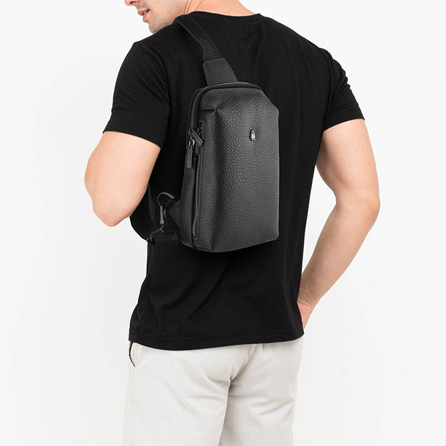 Fabriano Chest Bag In Black