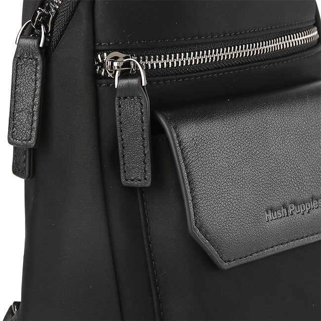 Eureka Chest Bag In Black