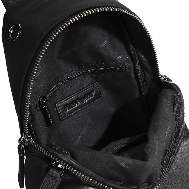Eureka Chest Bag In Black