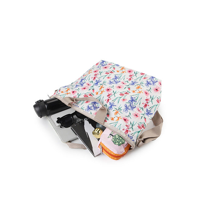 LeSportsac Unisex Bags Deluxe Easy Carry Tote In Watercolor Botanical