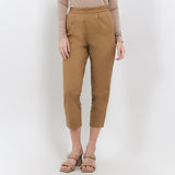 Hush Puppies Pakaian Wanita Slim Fit Gracier In Khaki