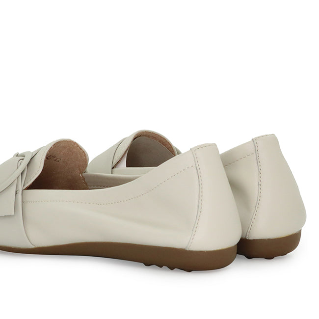 Obermain Sepatu Loafer Wanita Gaddis Carol In Off White