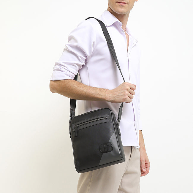 Obermain Men Fortune Sling Bag-L In Black