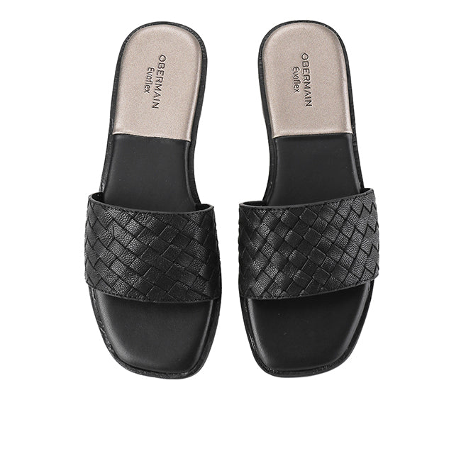 Narda Lisia In Black