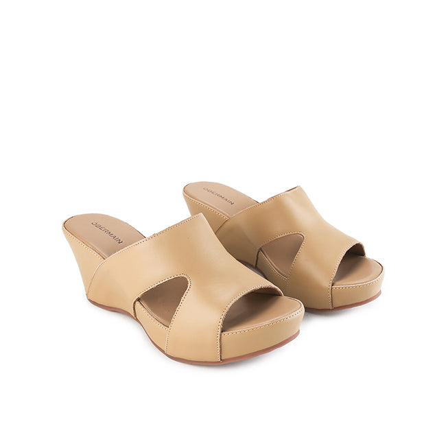 Melda Arwen In Beige