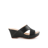 Melda Arwen In Black
