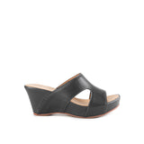 Melda Arwen In Navy