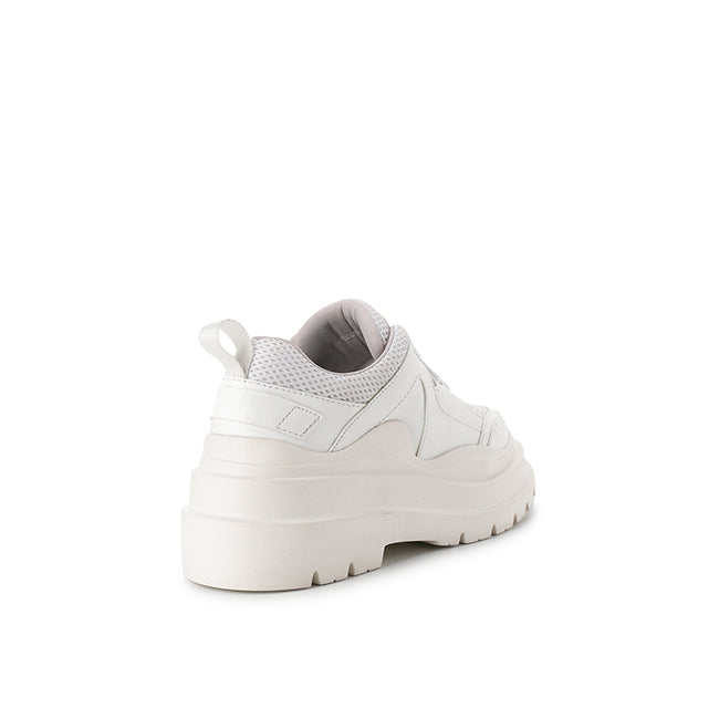Playboy Sepatu Sneaker Wanita Laquitta In White