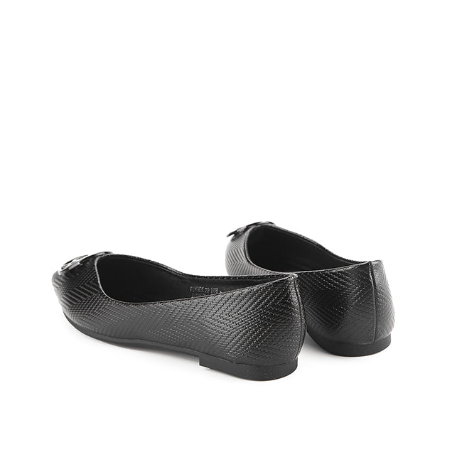Playboy Sepatu Wanita Flats Evangeline In Black